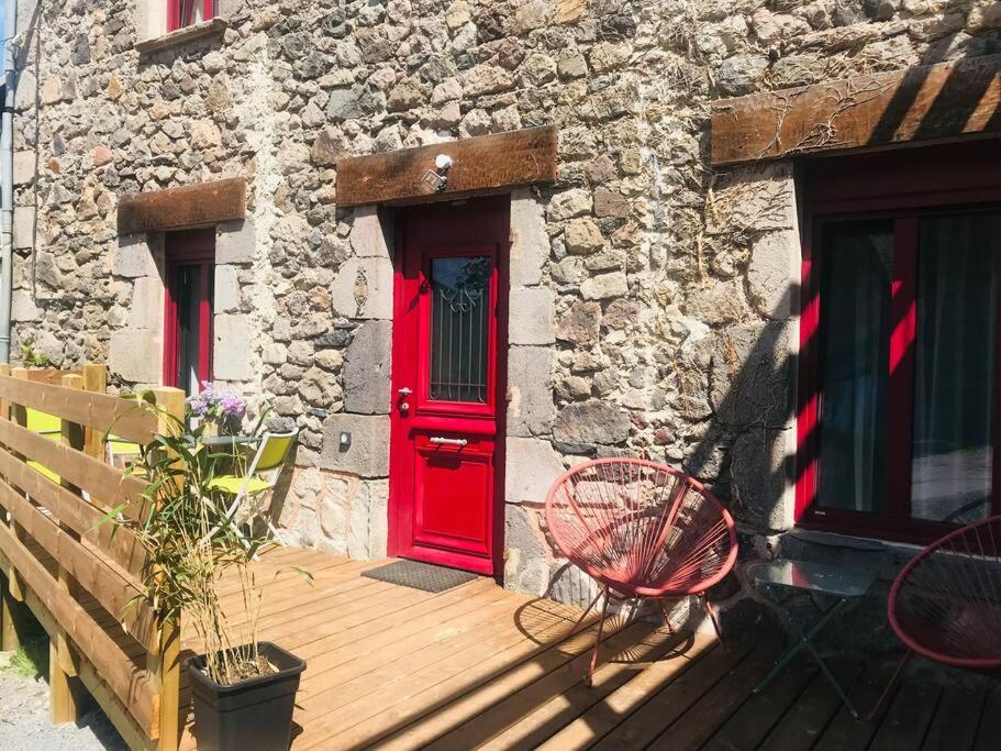 Apartament Chez Gaston Chambon-sur-Lac Zewnętrze zdjęcie